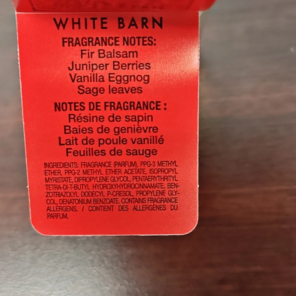 Bath & Body Works White Barn PRESENT STACK NIGHTLIGHT Wallflower Bundle